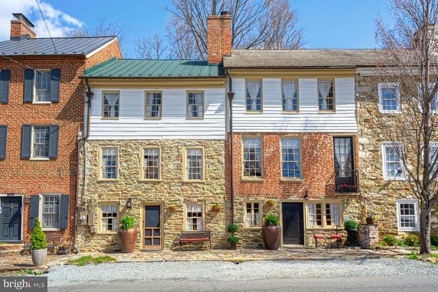 40162 MAIN ST, Waterford, VA 20197