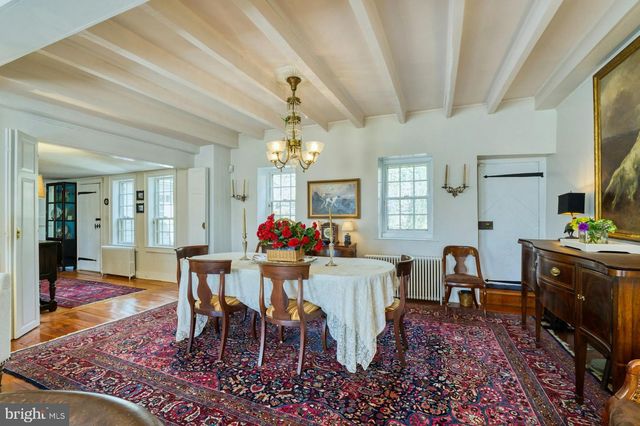 40162 MAIN ST, Waterford, VA 20197