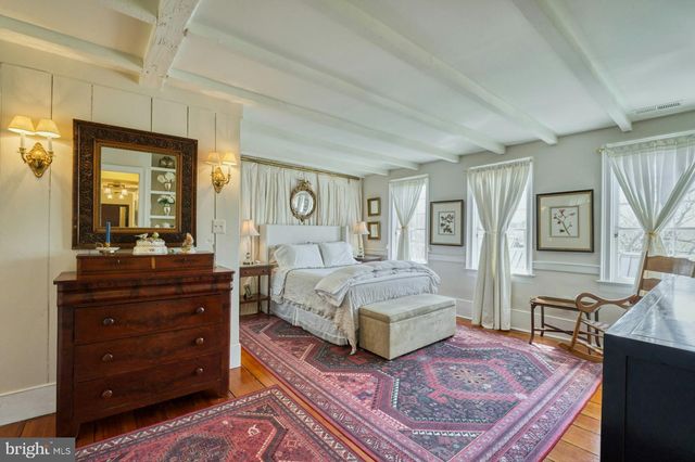 40162 MAIN ST, Waterford, VA 20197