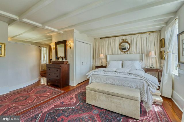 40162 MAIN ST, Waterford, VA 20197