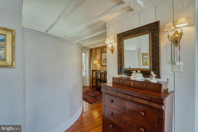 40162 MAIN ST, Waterford, VA 20197