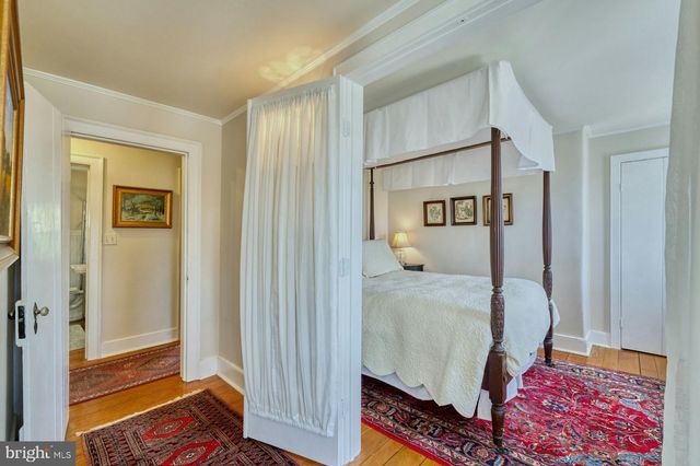 40162 MAIN ST, Waterford, VA 20197