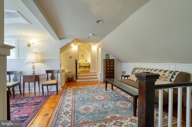 40162 MAIN ST, Waterford, VA 20197