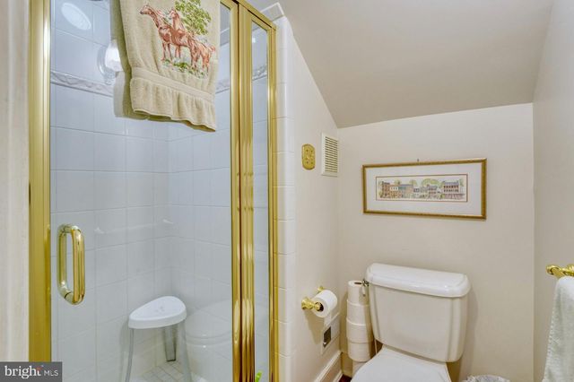 40162 MAIN ST, Waterford, VA 20197