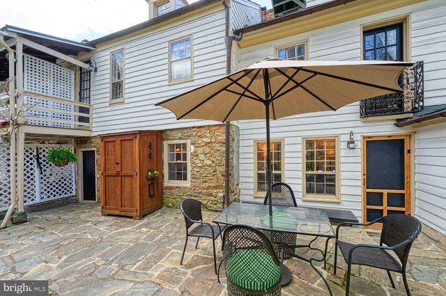 40162 MAIN ST, Waterford, VA 20197