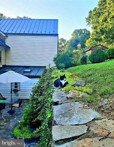 40162 MAIN ST, Waterford, VA 20197