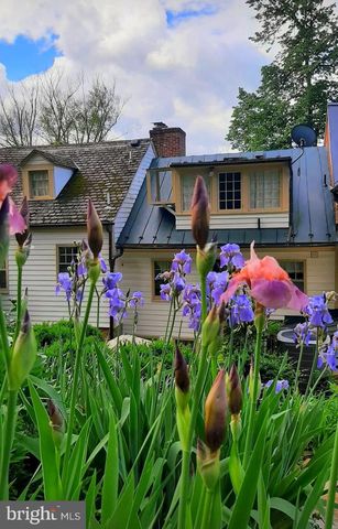 40162 MAIN ST, Waterford, VA 20197