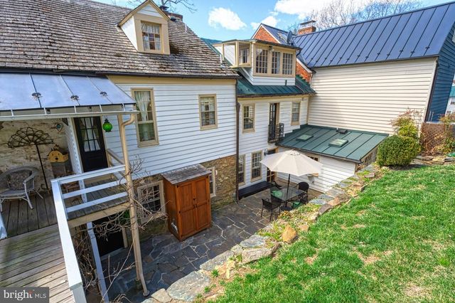 40162 MAIN ST, Waterford, VA 20197