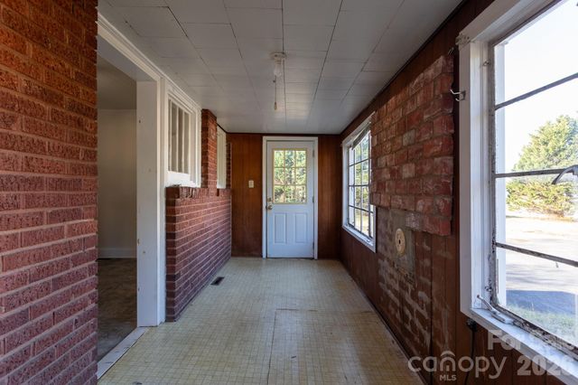 1430 Rainbow Drive, Kannapolis, NC 28081