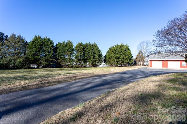 1430 Rainbow Drive, Kannapolis, NC 28081