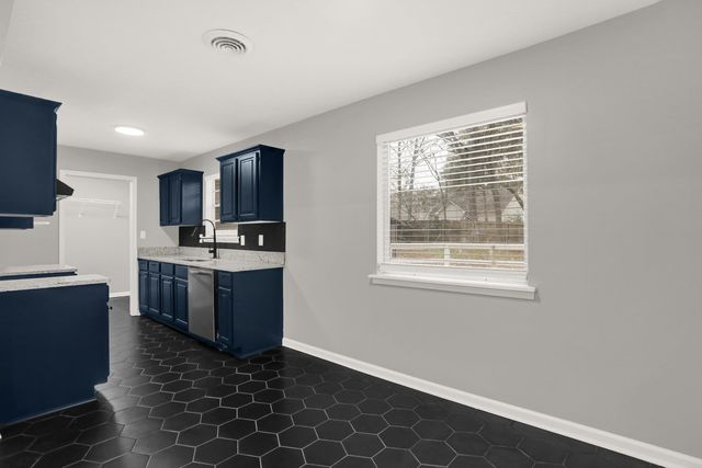 335 HOMEVILLE RD, Collierville, TN 38017