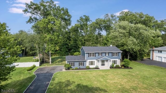 42 Berkshire St, Hanover Twp., NJ 07981