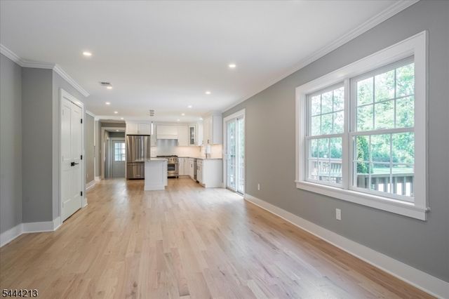 42 Berkshire St, Hanover Twp., NJ 07981