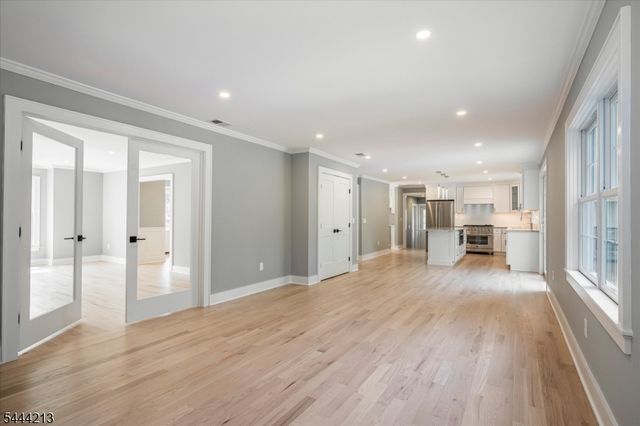 42 Berkshire St, Hanover Twp., NJ 07981