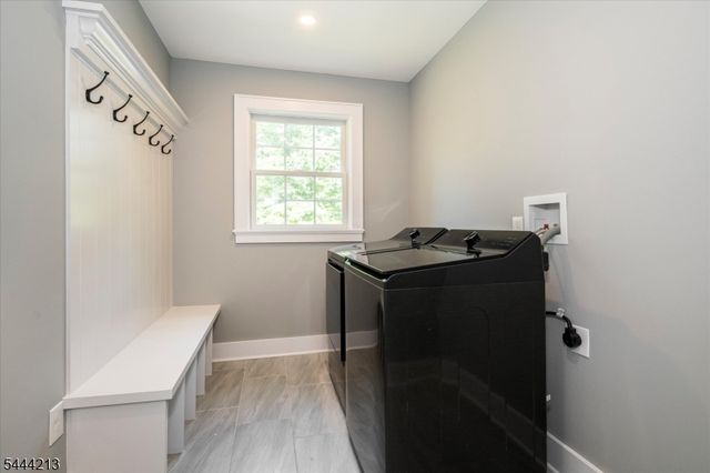 42 Berkshire St, Hanover Twp., NJ 07981