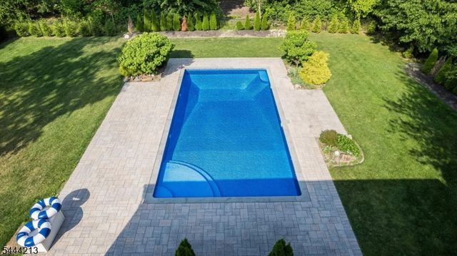 42 Berkshire St, Hanover Twp., NJ 07981