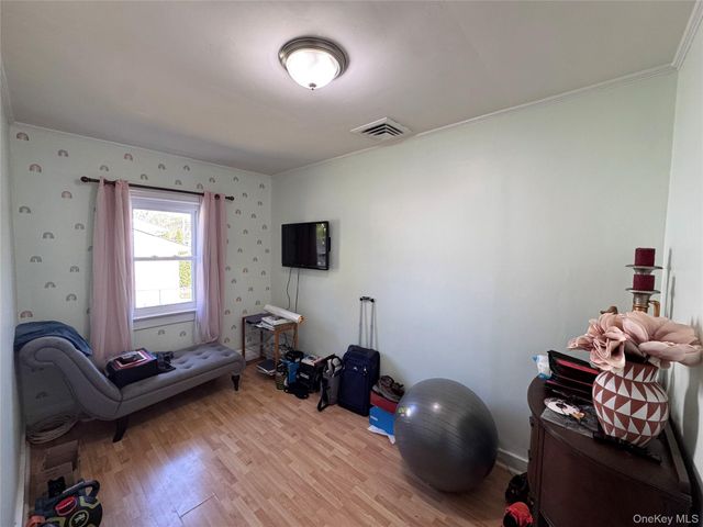 31 Gregory Street, Valley Stream, NY 11580