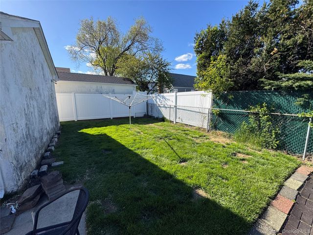 31 Gregory Street, Valley Stream, NY 11580