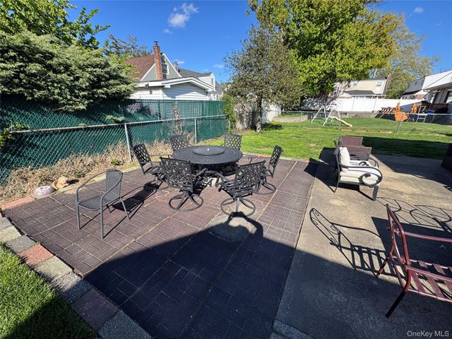 31 Gregory Street, Valley Stream, NY 11580