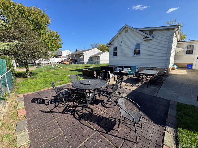 31 Gregory Street, Valley Stream, NY 11580