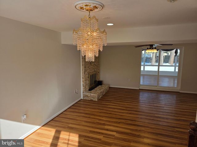 10217 MCKEAN CT, Great Falls, VA 22066