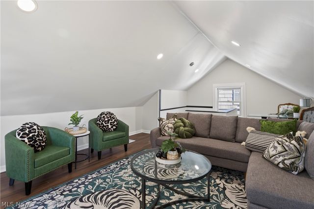 3339 Altamont Avenue, Cleveland Heights, OH 44118