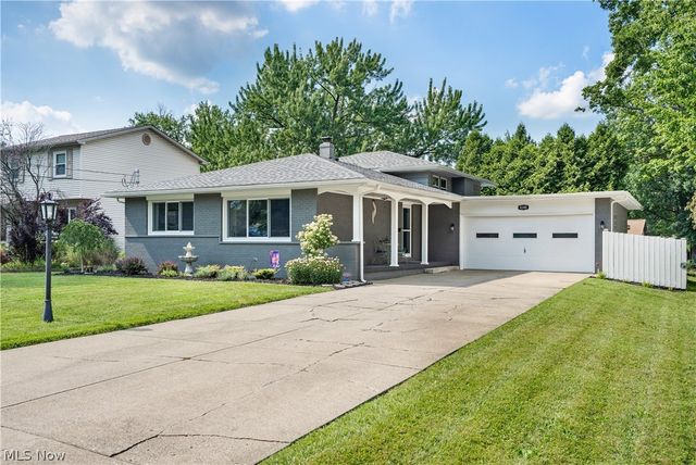 4340 Nottingham Avenue, Youngstown, OH 44511
