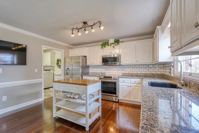 284 Jacob Creek Drive, Inman, SC 29349