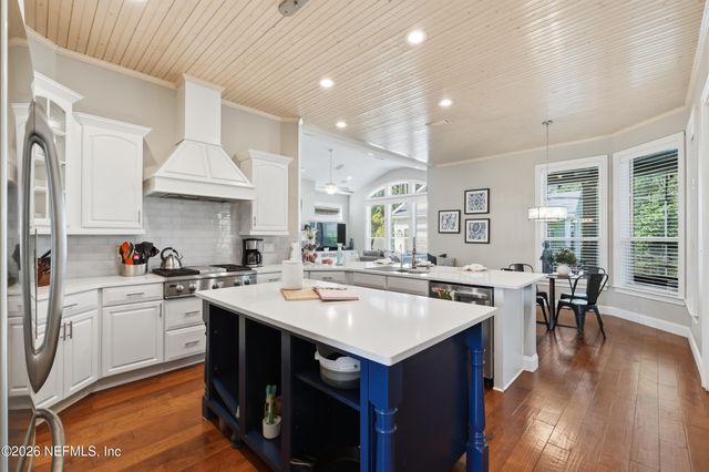 405 SUMMERSET Drive, St. Johns, FL 32259