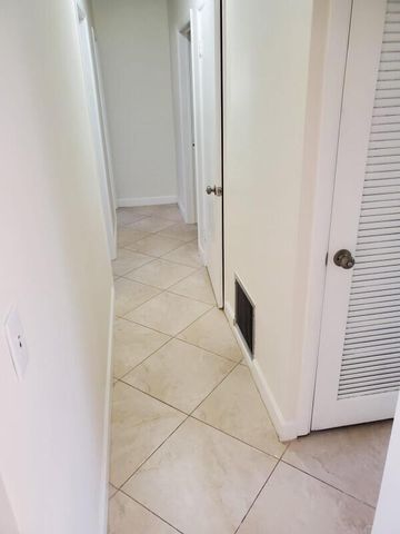2460 NE 215th Street, Miami, FL 33180
