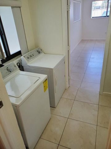 2460 NE 215th Street, Miami, FL 33180