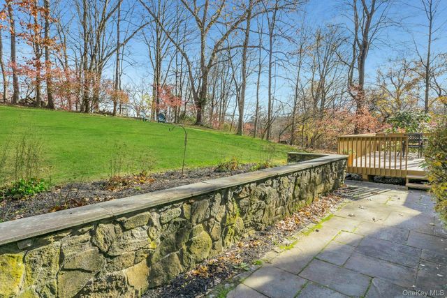 6 Douglas Drive, Katonah, NY 10536