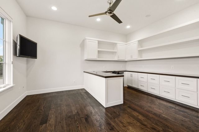 6523 Northwood Road, Dallas, TX 75225