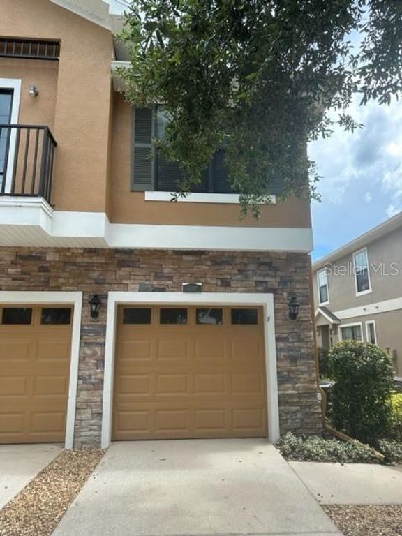 16517 KINGLETRIDGE AVENUE, Lithia, FL 33547