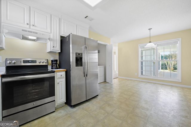 1101 Ravenwood Drive, Bethlehem, GA 30620