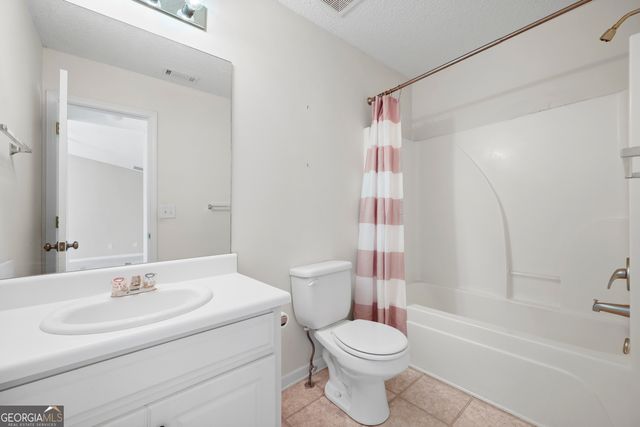 1101 Ravenwood Drive, Bethlehem, GA 30620