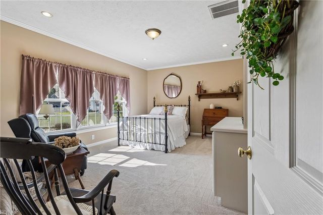 103 Kayla CT, Yorktown, VA 23693