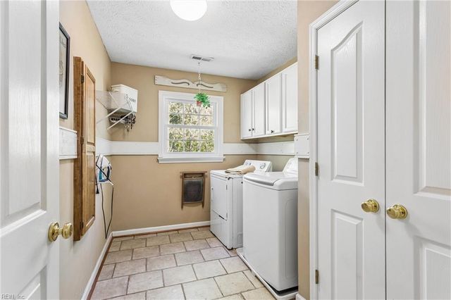 103 Kayla CT, Yorktown, VA 23693