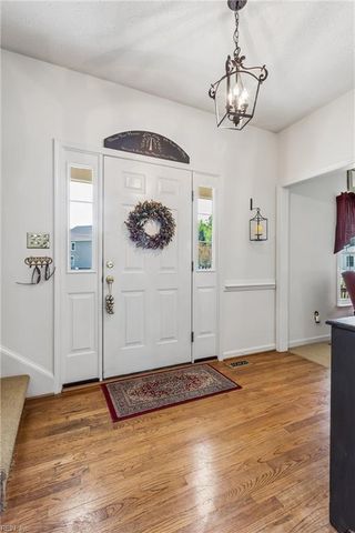 103 Kayla CT, Yorktown, VA 23693