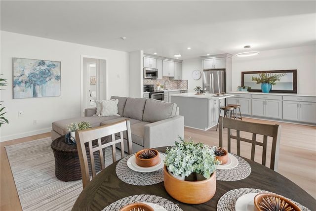 611 S Prospect Avenue 103, Redondo Beach, CA 90277