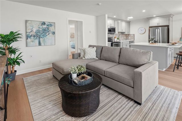 611 S Prospect Avenue 103, Redondo Beach, CA 90277