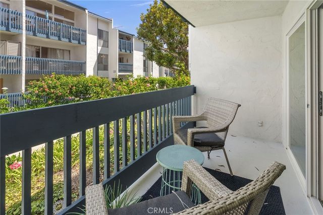 611 S Prospect Avenue 103, Redondo Beach, CA 90277