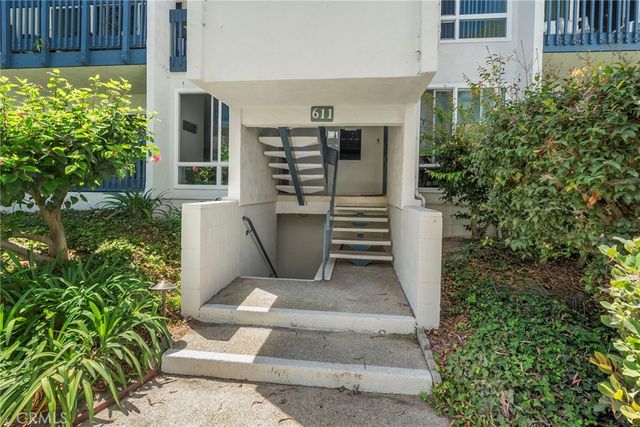 611 S Prospect Avenue 103, Redondo Beach, CA 90277