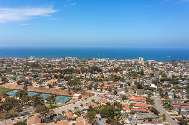 611 S Prospect Avenue 103, Redondo Beach, CA 90277