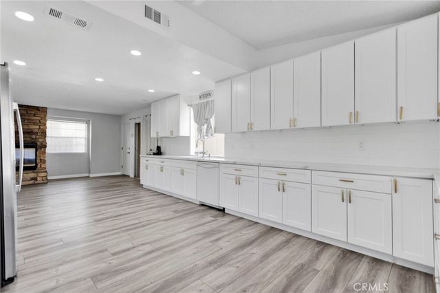 12851 4th, Victorville, CA 92395