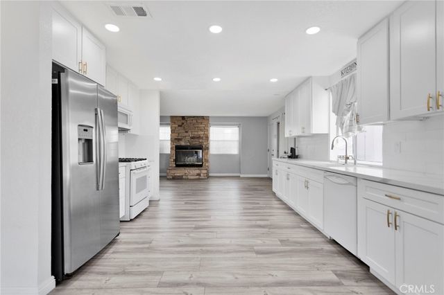 12851 4th, Victorville, CA 92395