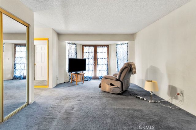 12851 4th, Victorville, CA 92395