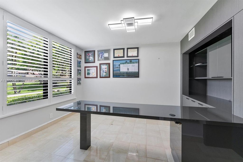 Image 10 of property listing at 7225 Promenade Dr 102, Boca Raton, FL 33433