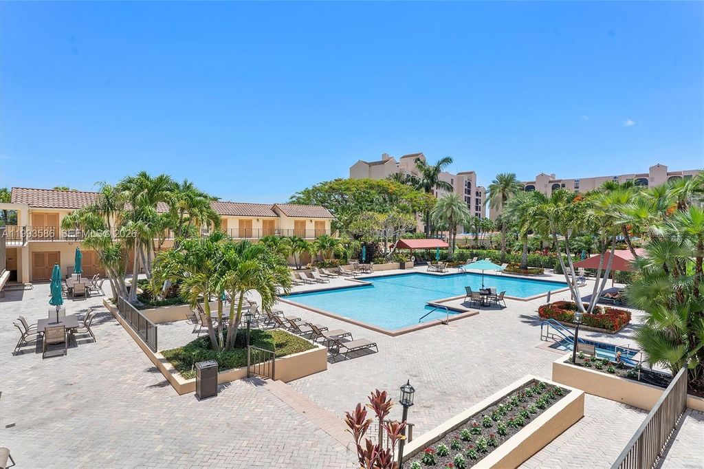 Image 17 of property listing at 7225 Promenade Dr 102, Boca Raton, FL 33433