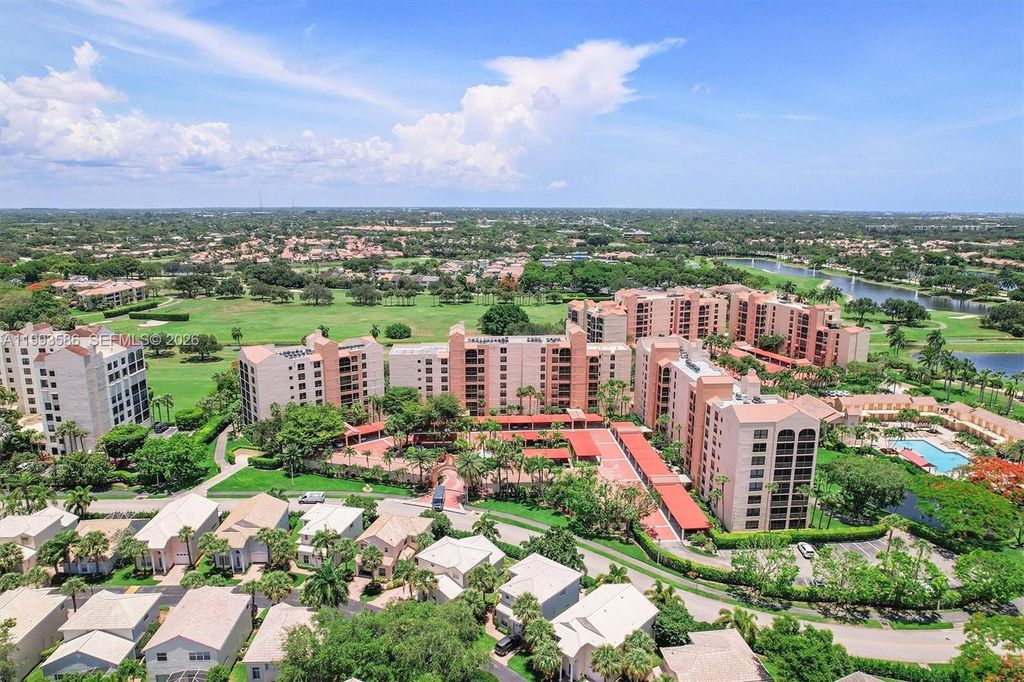 Image 19 of property listing at 7225 Promenade Dr 102, Boca Raton, FL 33433